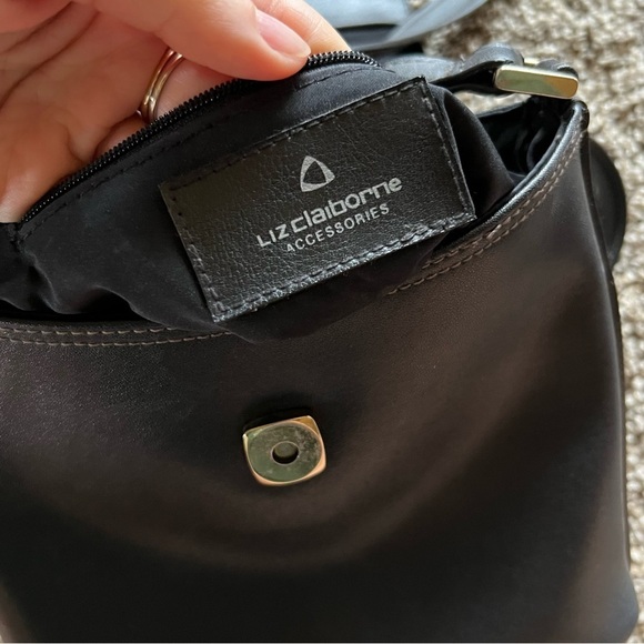 Liz Claiborne Black Crossbody Purse - Picture 8 of 10